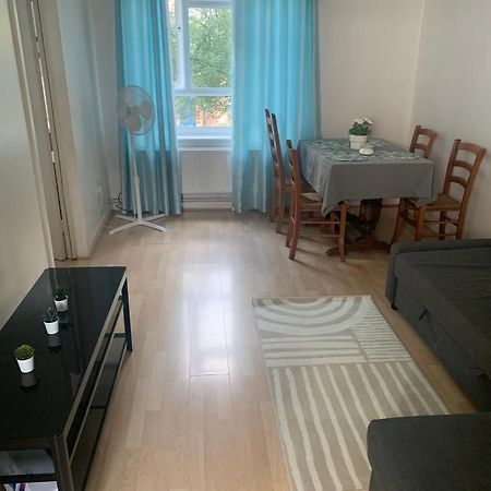 86 Mcdermott Leilighet London Eksteriør bilde